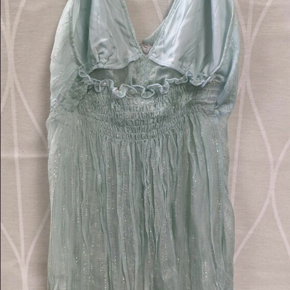 Women’s Halter Blouse - Picture 2 of 5